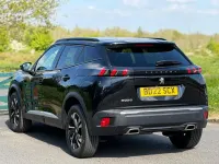 Second-hand Peugeot 2008 Allure Premium 129 CP (94 kW) 2022 Negru SUV