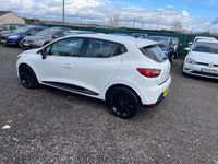 Used Renault Clio IV Dynamique 2016 White Hatchback