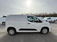 Used Vauxhall Combo Sportive 100 HP (73 kW) 2022 White MPV