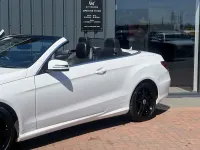 Begagnad Mercedes E220 AMG line 2016 Vit Cab