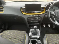 Used Kia XCeed First Edition 138 HP (101 kW) 2021 Yellow SUV