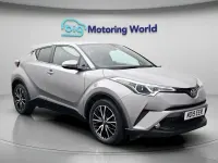 Używany Toyota C-HR 116 KM (85 kW) 2019 Srebrny SUV