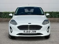 Begagnad Ford Fiesta Titanium 101 HK (74 kW) 2021 Halvkombi