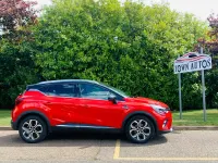 Used Renault Captur Version S 143 HP (105 kW) 2021 Red/black SUV