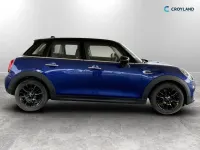 Usado Mini Cooper Classic 136 CV (100 kW) 2020 Azul Utilitario