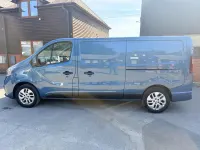 Used Renault Trafic 2021 Blue MPV