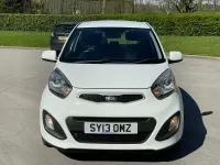 Used Kia Picanto 68 HP (50 kW) 2013 White Hatchback