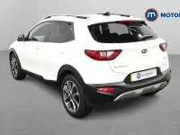 Usado Kia Stonic 120 CV (88 kW) 2019 Blanco SUV