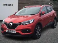 Usado Renault Kadjar Iconic 116 HP (85 kW) 2020 Vermelho SUV