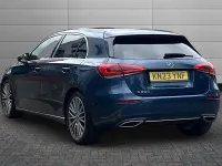 Begagnad Mercedes A200 Executive 163 HK (119 kW) 2023 Blå Halvkombi