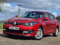 Used Renault Mégane Dynamique 110 HP (80 kW) 2016 Red Hatchback