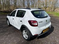 Used Dacia Sandero Lauréate 90 HP (66 kW) 2014 White Hatchback