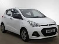 Used Hyundai i10 67 HP (49 kW) 2016 White Hatchback