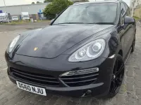 Used Porsche Cayenne Diesel 240 HP (176 kW) 2010 Black SUV