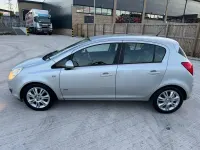 Used Vauxhall Corsa Design Edition 89 HP (65 kW) 2009 Silver Hatchback