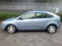 Used Ford Focus Ghia 100 HP (73 kW) 2005 Blue Hatchback