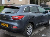 Usado Renault Kadjar Dynamique 130 HP (95 kW) 2016 Cinzento SUV