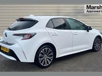 Used Toyota Corolla Design 116 HP (85 kW) 2019 White Hatchback