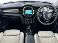 Usado Mini Cooper S Exclusive 189 HP (139 kW) 2020 Preto Citadino