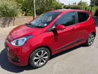Used Hyundai i10 Premium SE 2017 Red Hatchback