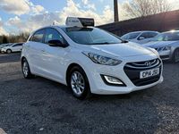 Used Hyundai i30 SE 100 HP (73 kW) 2014 White Hatchback