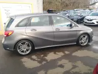 Begagnad Mercedes B180 AMG line 109 HK (80 kW) 2018 Grå Minibuss