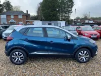 Gebraucht Renault Captur Play 90 PS (66 kW) 2019 Blau SUV