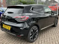 Used Renault Clio Techno 90 HP (66 kW) 2025 Black Hatchback