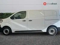Used Vauxhall Vivaro S 120 HP (88 kW) 2023 White MPV