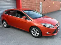 Used Ford Focus Zetec 115 HP (84 kW) 2011 Red Hatchback