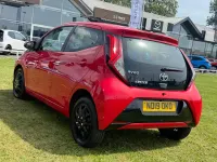 Gebraucht Toyota Aygo X-play 70 PS (51 kW) 2019 Rot Kleinwagen