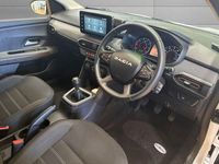 Begagnad Dacia Sandero Expression 2023 Vit Halvkombi