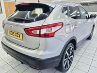 Used Nissan Qashqai Tekna 130 HP (95 kW) 2015 Silver SUV