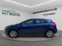 Used Ford Focus Titanium 125 HP (91 kW) 2015 Blue/black Hatchback