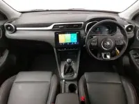 Begagnad MG ZS Exclusive 106 HK (77 kW) 2023 Orange SUV