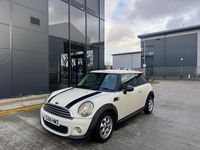 Used Mini ONE Hatch 97 HP (71 kW) 2014 White Hatchback