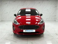 Begagnad Ford Fiesta Zetec 85 HK (62 kW) 2017 Röd Halvkombi