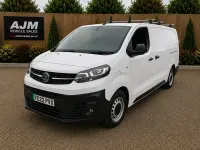 Used Vauxhall Vivaro 100 kW (136 HP) 2022 White MPV