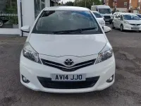 Used Toyota Yaris Plus 99 HP (72 kW) 2014 White Hatchback