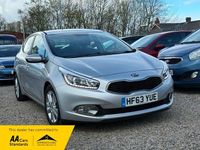 Usado Kia Ceed 126 HP (92 kW) 2013 Prateado Citadino