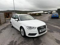 Used Audi A3 Sportback Design 125 HP (91 kW) 2015 White Hatchback