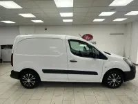 Used Citroën Berlingo 75 HP (55 kW) 2018 White MPV