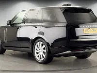 Used Land Rover Range Rover SE 350 HP (257 kW) 2023 Santorini black SUV
