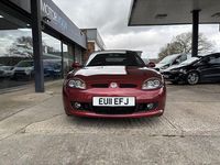 Usado MG F 134 CV (98 kW) 2011 Rojo Descapotable
