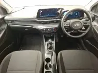 Used Hyundai i20 Advanced 100 HP (73 kW) 2025 White Hatchback