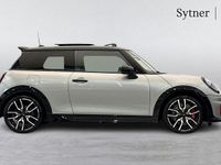 Usado Mini John Cooper Works Hatch 228 CV (167 kW) 2025 Plateado Utilitario