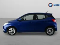 Used Hyundai i10 SE 84 HP (61 kW) 2023 Blue Hatchback