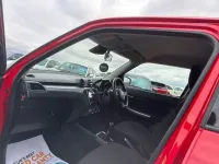 Używany Suzuki Swift SZ5 83 KM (61 kW) 2022 Czerwony Hatchback