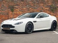 Used Aston Martin V12 Vantage 565 HP (415 kW) 2017 White Coupe
