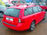 Used Volvo V50 SE Lux 115 HP (84 kW) 2011 Red Estate